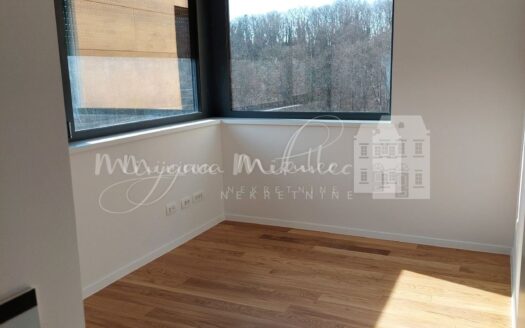 Novogradnja iznad Tuškanca