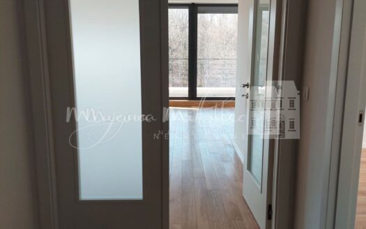 Novogradnja iznad Tuškanca