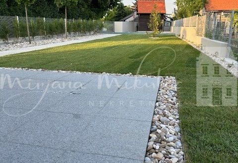 Prodaja, kuća, novogradnja, 250 m2