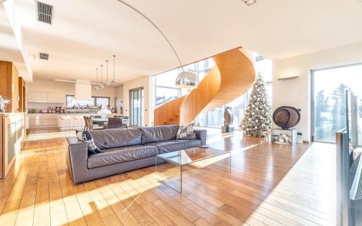 Luksuzna kuća u srcu Šalate s bazenom i panoramskim pogledom