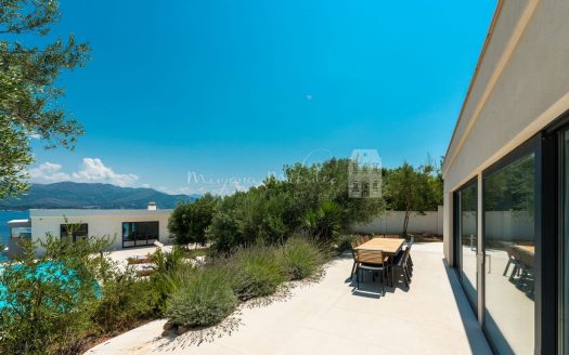 Vila, Koločep, novogradnja