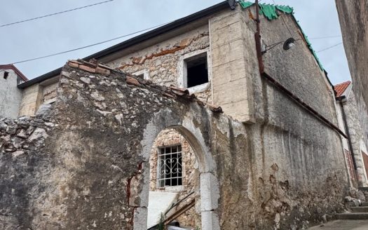 Prodaja, Kostrena, Urinj, kamena kuća za adaptaciju