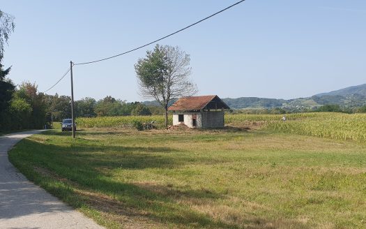 Prodaja, Klanjec, zemljište, 1162m2 sa započetim objektom