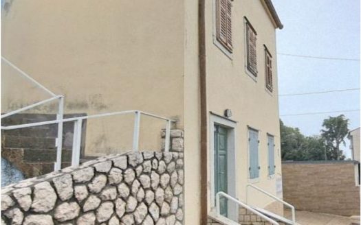 Prodaja, Crikvenica – kamena kuća s pogledom na more