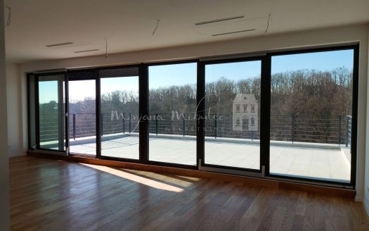 Novogradnja iznad Tuškanca