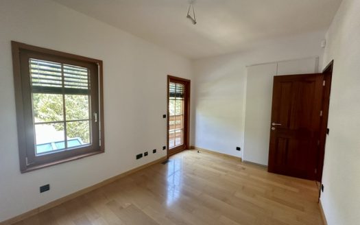 Prodaja,Šestine, 4 spavaće sobe